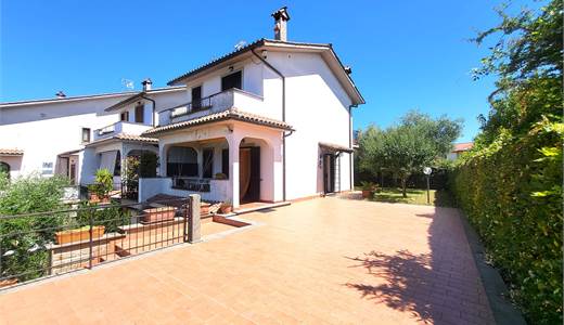 VILLINO CENTRO RESIDENZIALE 