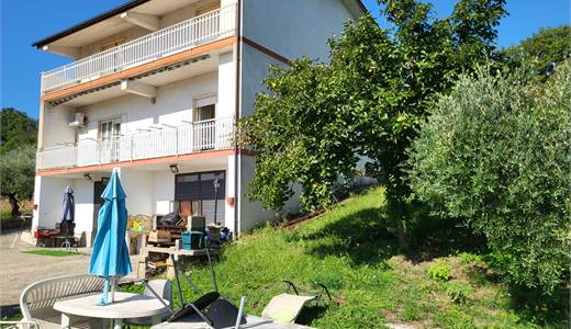 **Villa Singola Panoramica in Vendita con vista Monte Soratte**