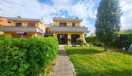 Farmhouse for sale in Civita Castellana