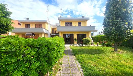 Farmhouse for sale in Civita Castellana